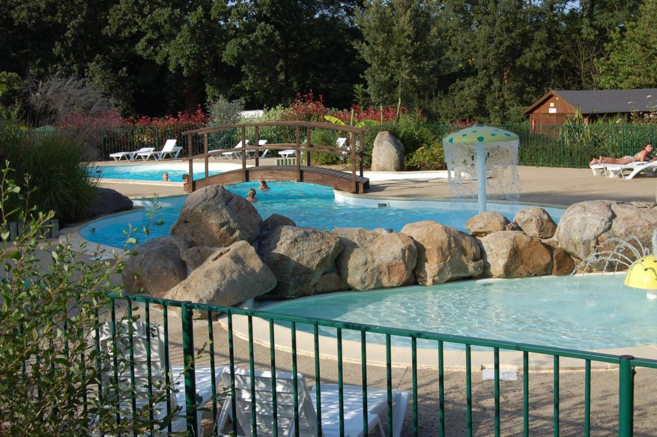 Camping Le Balcon De La Baie Saint-Marcan Bagian luar foto