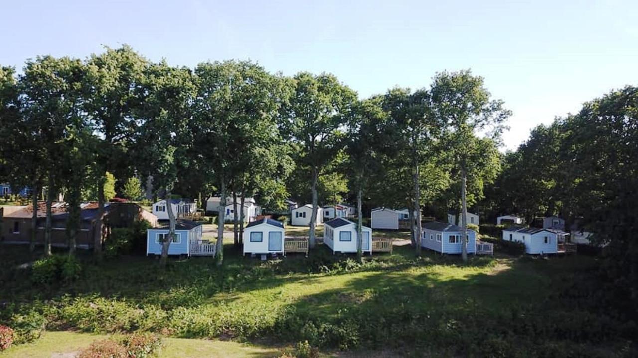 Camping Le Balcon De La Baie Saint-Marcan Bagian luar foto