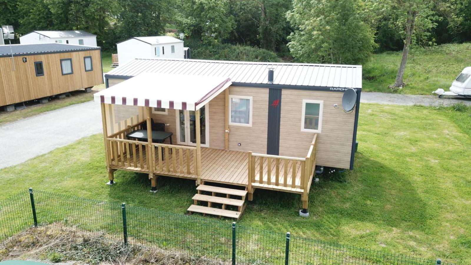 Camping Le Balcon De La Baie Saint-Marcan Bagian luar foto