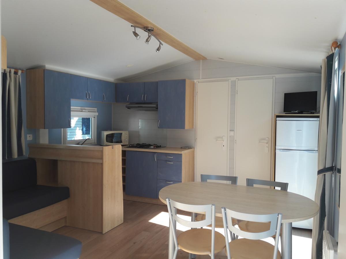 Camping Le Balcon De La Baie Saint-Marcan Bagian luar foto