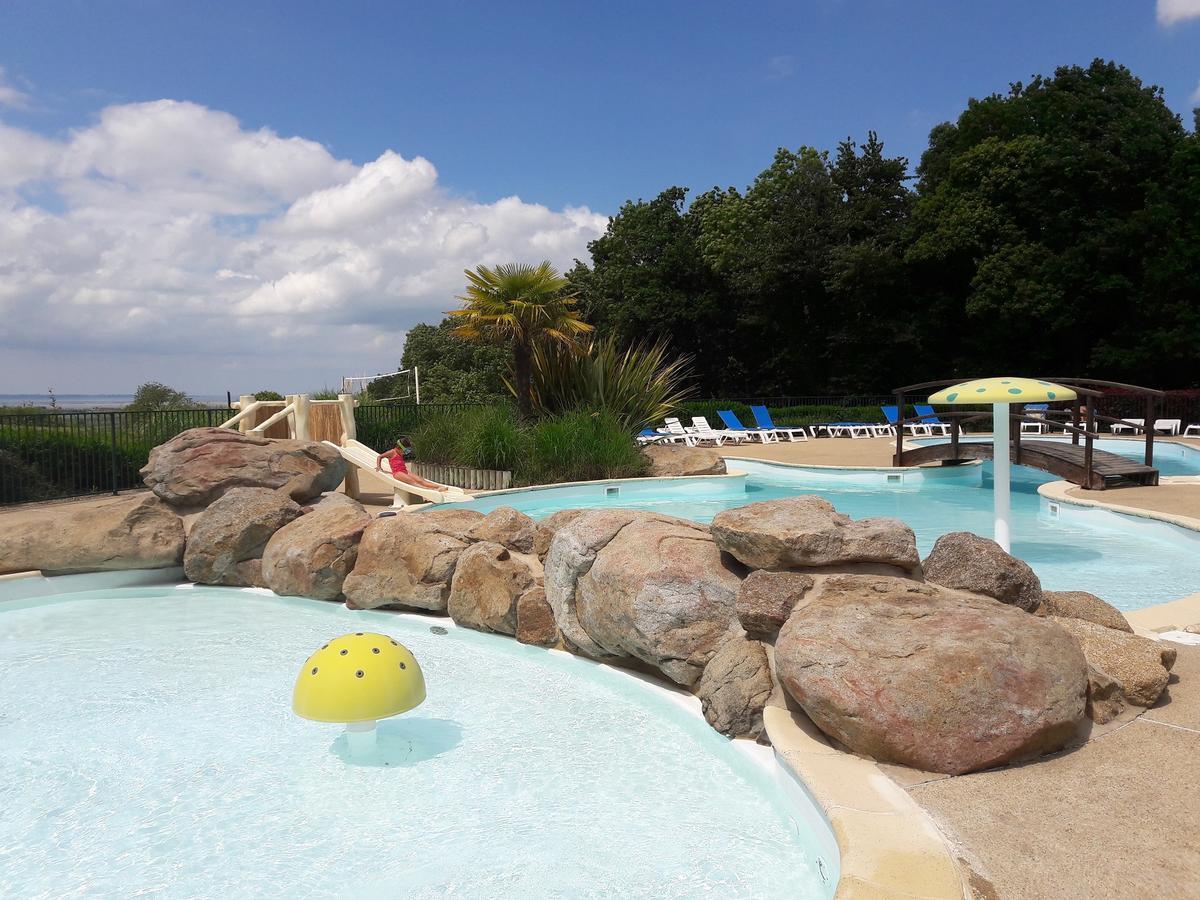 Camping Le Balcon De La Baie Saint-Marcan Bagian luar foto